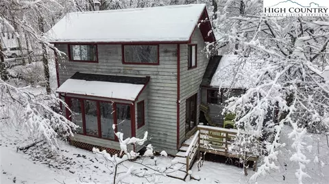 1355 N Pine Run Rd, Boone, NC 28607