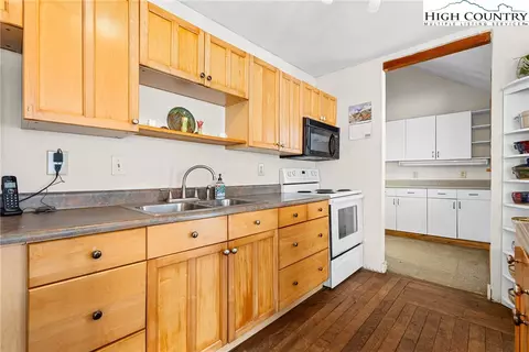 Kitchen - 1355 N Pine Run Rd, Boone, NC 28607 photo 5 of 5