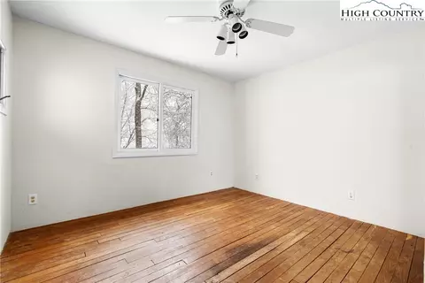 Bedroom - 1355 N Pine Run Rd, Boone, NC 28607 photo 3 of 4