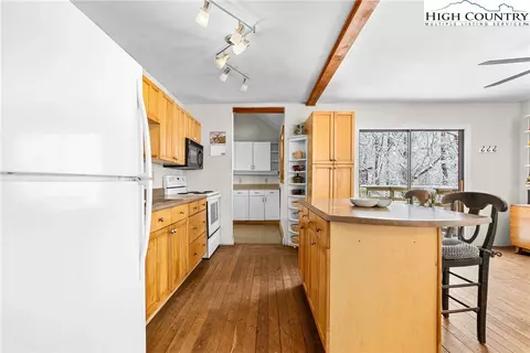Kitchen - 1355 N Pine Run Rd, Boone, NC 28607 photo 4 of 5