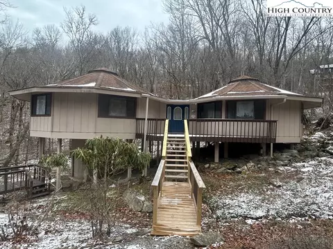 1929 Sugar Mountain Dr, Sugar Mountain, NC 28604