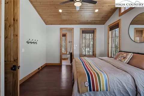 Bedroom - 176 High Hemlock Trl, Blowing Rock, NC 28605 photo 3 of 5