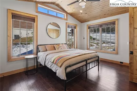 Bedroom - 176 High Hemlock Trl, Blowing Rock, NC 28605 photo 1 of 5