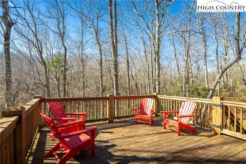 Exterior - 176 High Hemlock Trl, Blowing Rock, NC 28605 photo 5 of 8