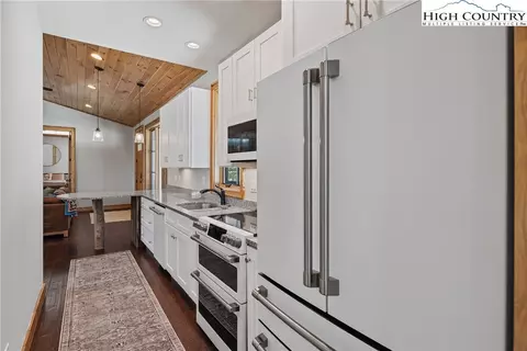 Kitchen - 176 High Hemlock Trl, Blowing Rock, NC 28605 photo 3 of 3