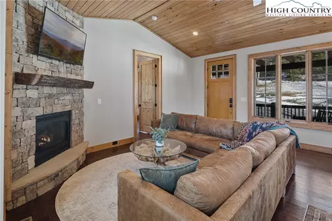 Living - 176 High Hemlock Trl, Blowing Rock, NC 28605 photo 2 of 2