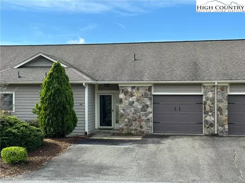 166 Fairway View Pl #B2, Jefferson, NC 28640