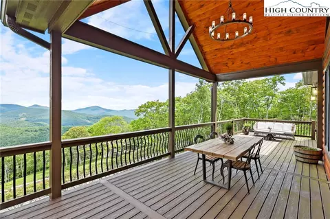 543 Broken Arrow Trl, Boone, NC 28607 photo 3