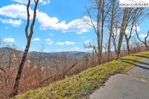 209 Cloud Spg, Sugar Mountain, NC 28604 photo 19