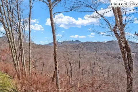 209 Cloud Spg, Sugar Mountain, NC 28604 photo 16