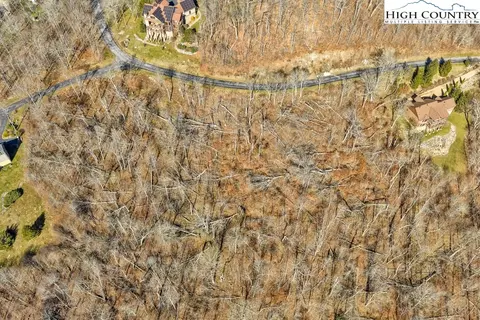 209 Cloud Spg, Sugar Mountain, NC 28604 photo 6