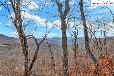 209 Cloud Spg, Sugar Mountain, NC 28604 photo 15