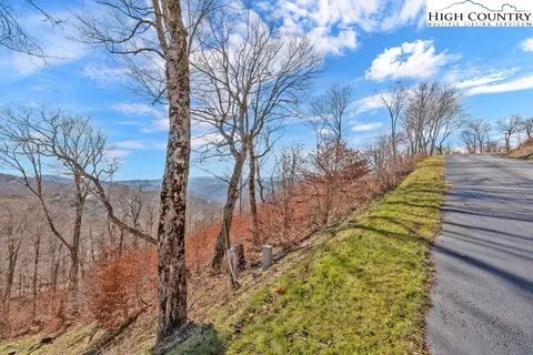 208 Cloud Spring Dr, Sugar Mountain, NC 28604 photo 12