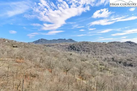 208 Cloud Spring Dr, Sugar Mountain, NC 28604 photo 6