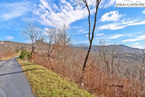 208 Cloud Spring Dr, Sugar Mountain, NC 28604 photo 10