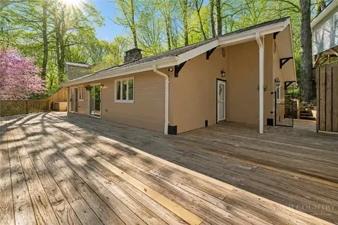 1300 Laurel Ln, Blowing Rock, NC 28605