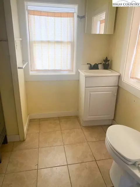 Bath - 23 Millards Way, Sparta, NC 28675 photo 3 of 4