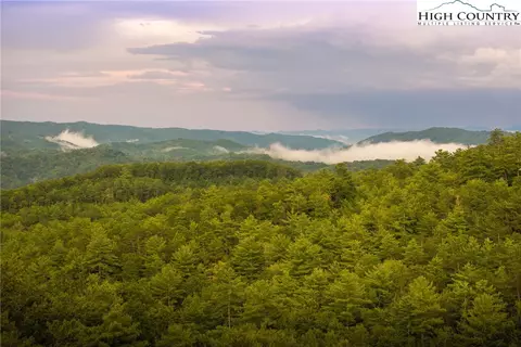 227 Red Cedar Rd, Boone, NC 28607