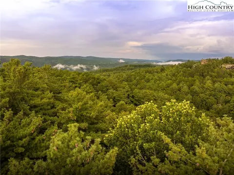 227 Red Cedar Rd, Boone, NC 28607 photo 3