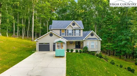 389 Highland Dr, Sparta, NC 28675