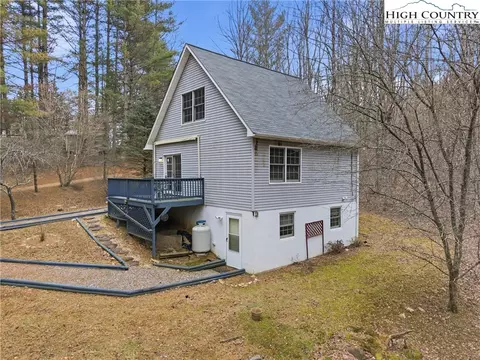 476 Moon Ridge Rd, Crumpler, NC 28617