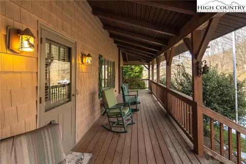Exterior - 3289 421 N Hwy, Boone, NC 28607 photo 10 of 12