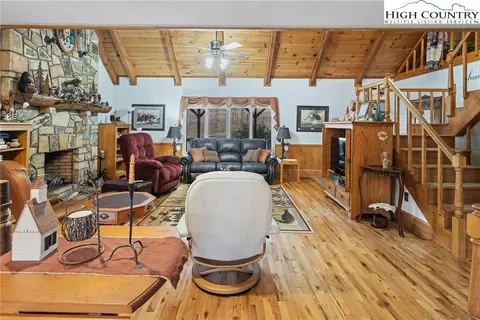 Living - 3289 421 N Hwy, Boone, NC 28607 photo 4 of 5