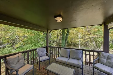Exterior - 208 Meadow Loop, Newland, NC 28657 photo 7 of 8