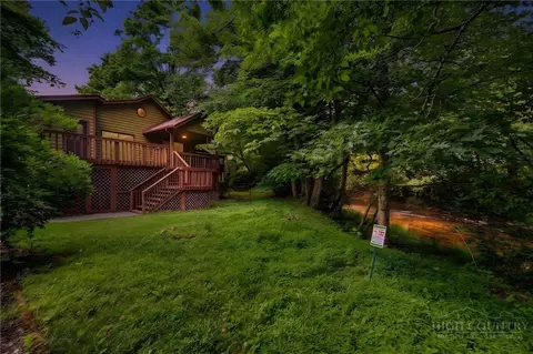 Exterior - 208 Meadow Loop, Newland, NC 28657 photo 3 of 8