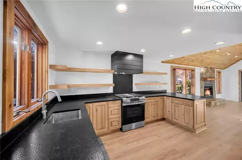 Kitchen - 208 Meadow Loop, Newland, NC 28657 photo 1 of 5