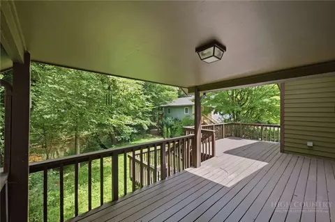 Exterior - 208 Meadow Loop, Newland, NC 28657 photo 5 of 8