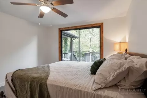 Bedroom - 208 Meadow Loop, Newland, NC 28657 photo 2 of 7