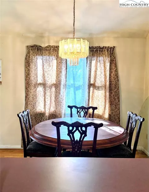 Dining - 651 Rivers Edge Rd, Sparta, NC 28675 photo 1 of 1