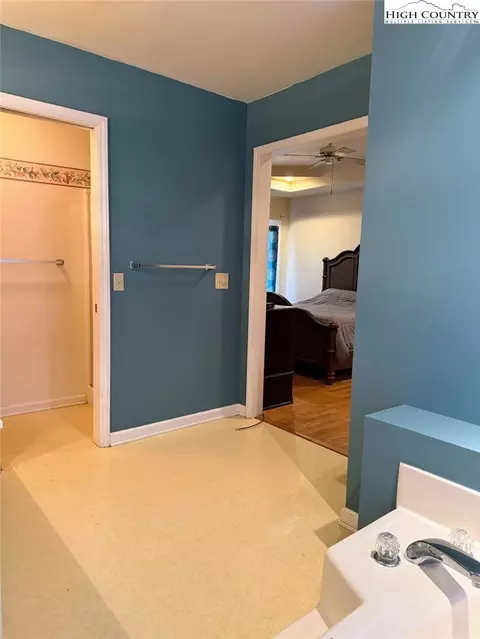 Bath - 651 Rivers Edge Rd, Sparta, NC 28675 photo 2 of 6