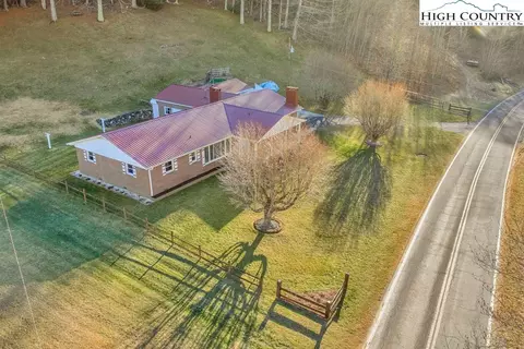 Exterior - 2578 Meat Camp Rd, Boone, NC 28607 photo 5 of 8