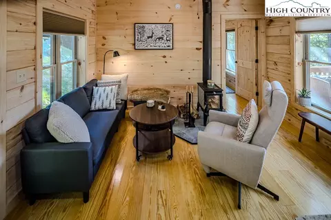Living - 225 Oak Rd, Beech Mountain, NC 28604 photo 5 of 5