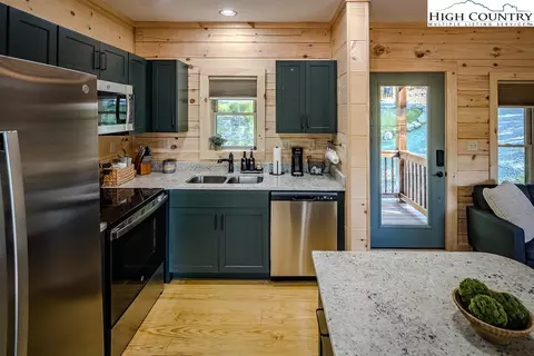 Kitchen - 225 Oak Rd, Beech Mountain, NC 28604 photo 6 of 6