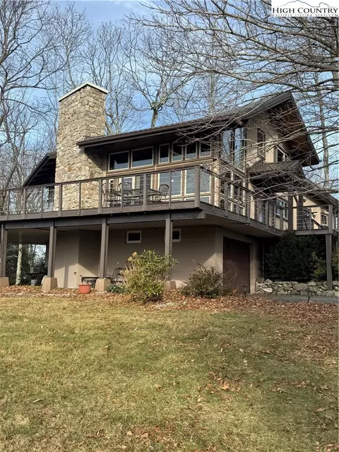 160 Crestwood Cir, Newland, NC 28657