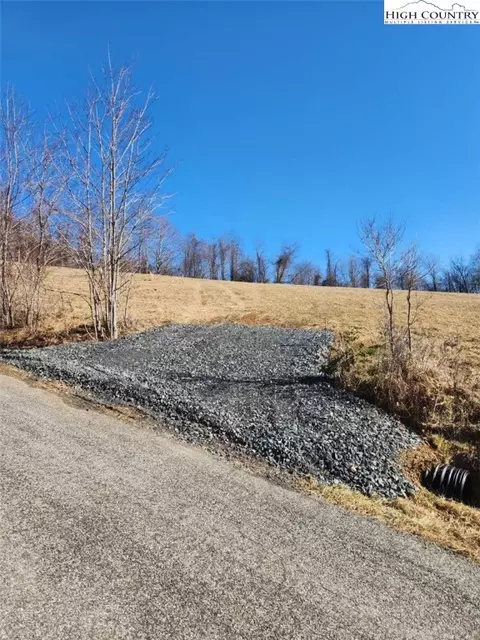 264 Holman Rd, Todd, NC 28684 photo 5