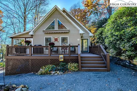172 Valley Ln, Newland, NC 28657