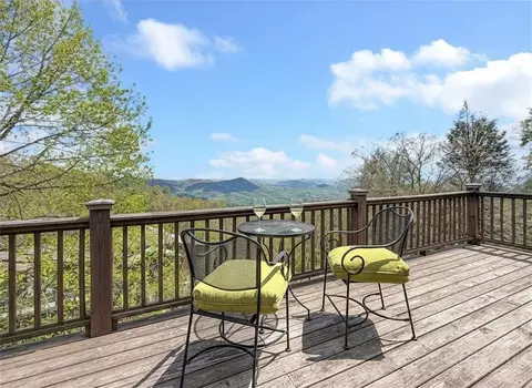 8007 Cloud Forest Ln, Blowing Rock, NC 28605