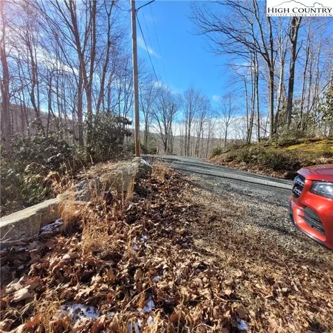 253 Poplar Rd, Beech Mountain, NC 28604 photo 6