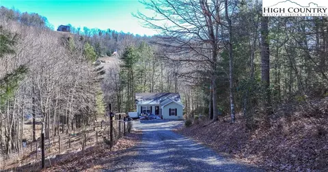 111 Peace Hill Rd, Fleetwood, NC 28626
