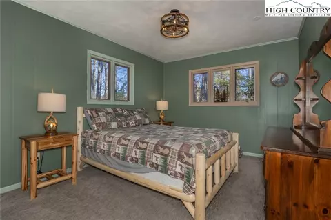 Bedroom - 468 E Horse Shoe Ridge Rd, Deep Gap, NC 28618 photo 4 of 7