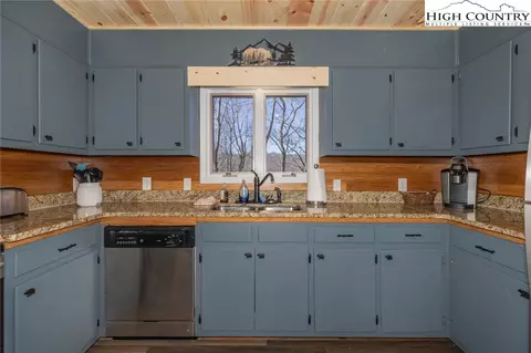 Kitchen - 468 E Horse Shoe Ridge Rd, Deep Gap, NC 28618 photo 4 of 4