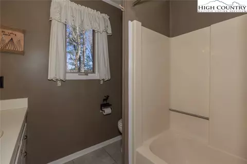 Bath - 468 E Horse Shoe Ridge Rd, Deep Gap, NC 28618 photo 6 of 6