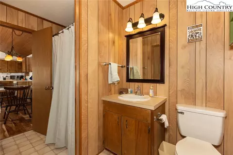 Bath - 844 E Laurel Cir, Deep Gap, NC 28618 photo 2 of 2