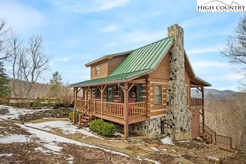 126 Rock Spring Cir, Sugar Mountain, NC 28604