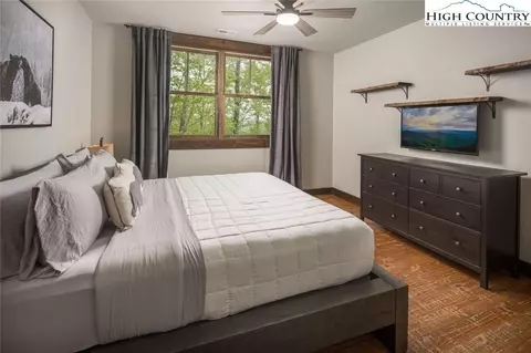 Bedroom - 856 Ninebark Rd, Boone, NC 28607 photo 3 of 6