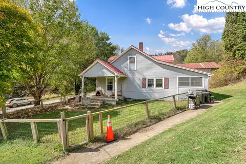 1068 Laurel Branch Rd, Vilas, NC 28692
